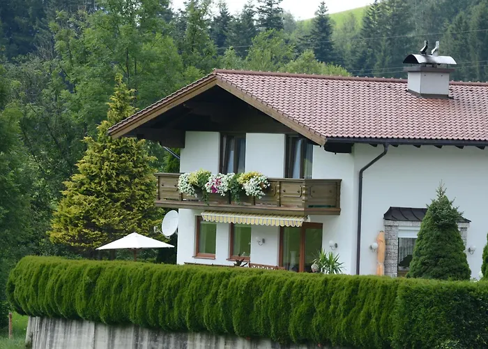 Haus Erlbacher アパート