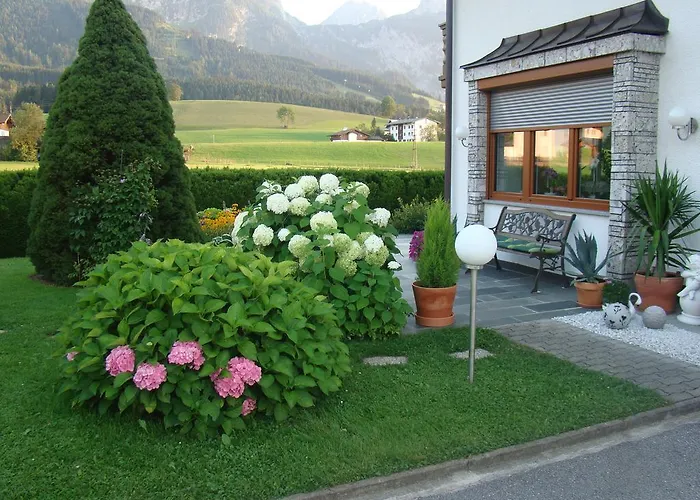 Haus Erlbacher アパート *